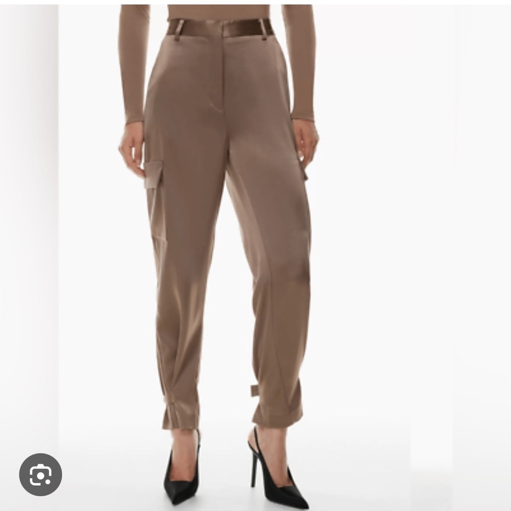 ARITZIA BABATON Refined Cargo Satin Pants Deep Taupe Womens Size 4 (26”)
